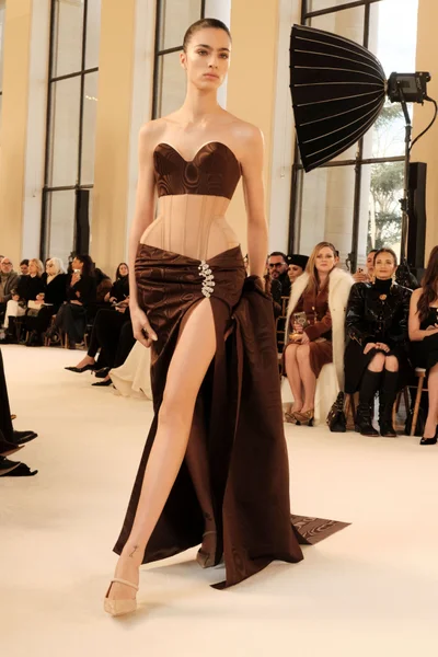 Look 33